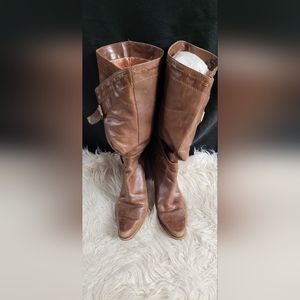 Womens Leather brown boots size 9